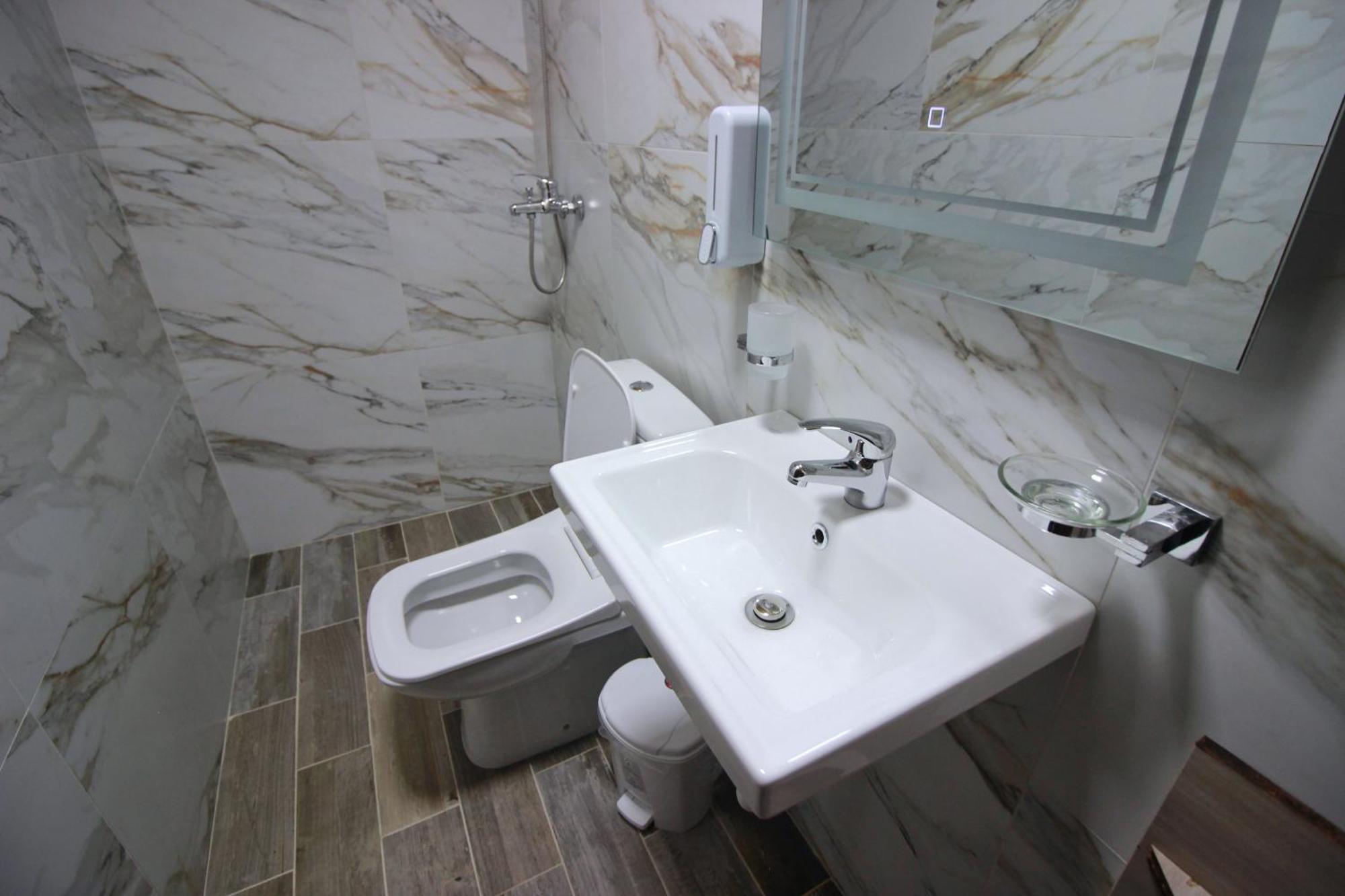 Guest House Denis Gjirokastër 外观 照片