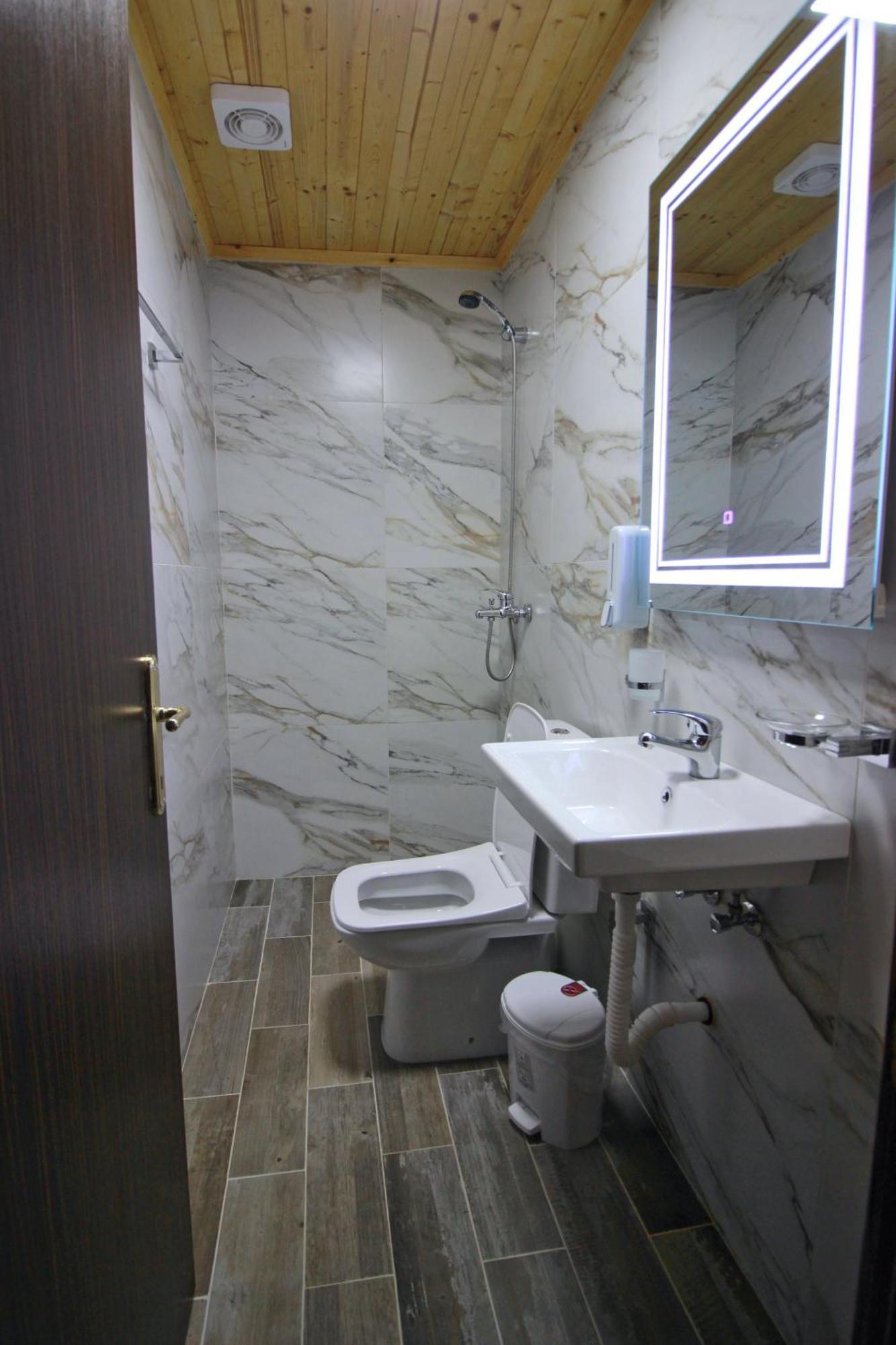 Guest House Denis Gjirokastër 外观 照片