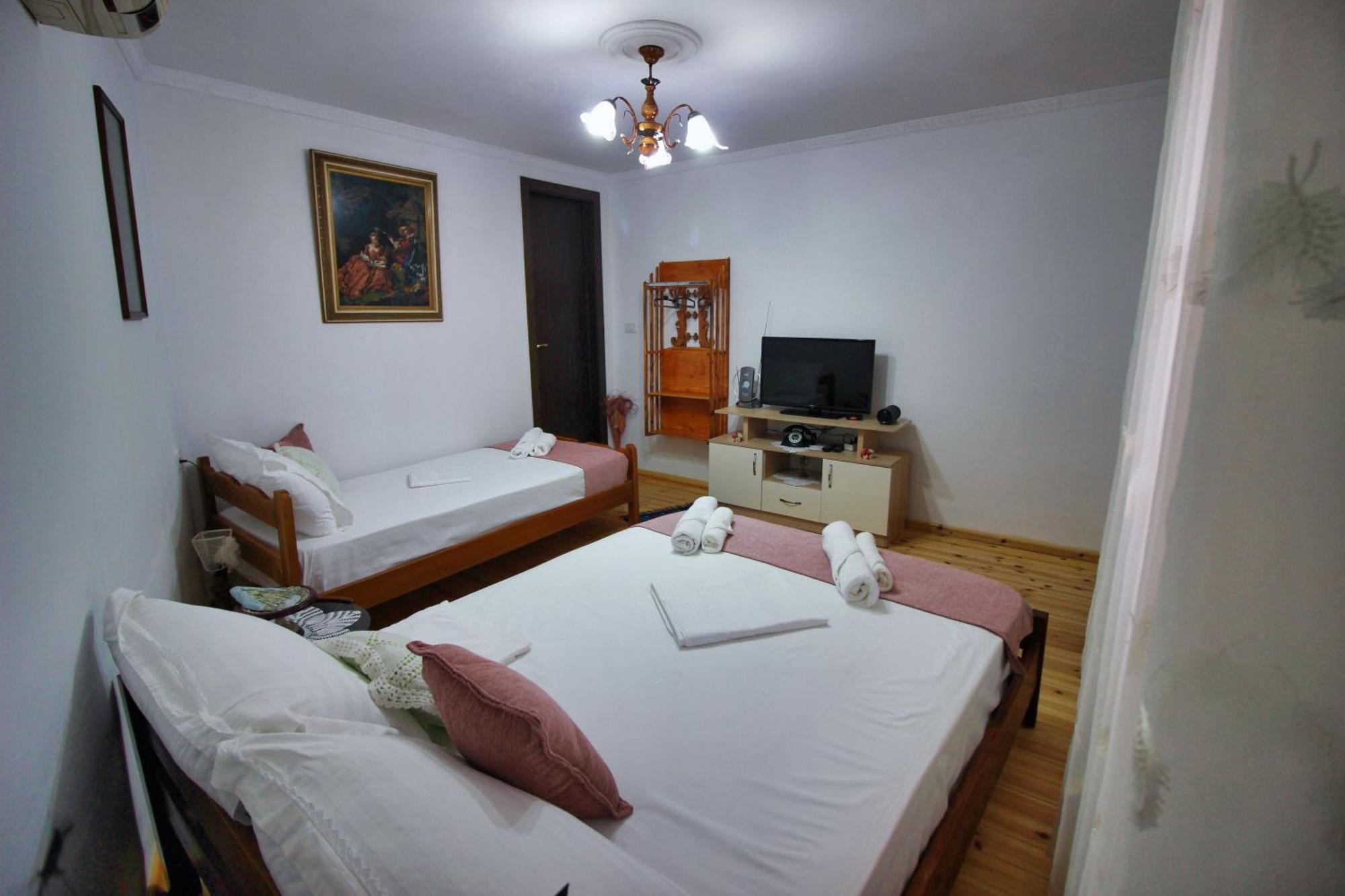 Guest House Denis Gjirokastër 外观 照片