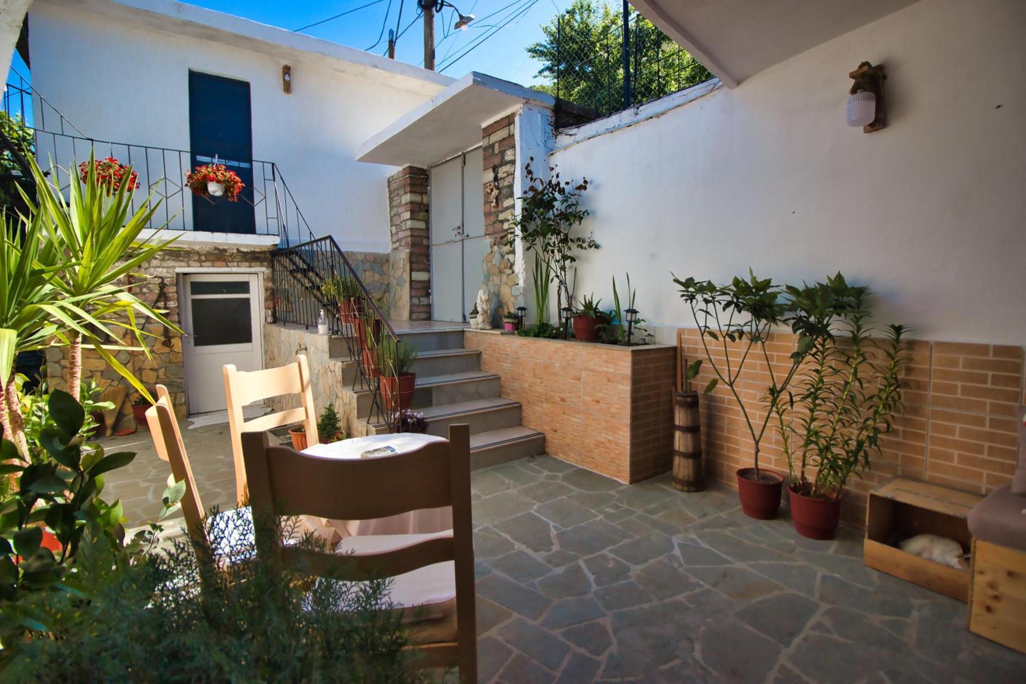 Guest House Denis Gjirokastër 外观 照片