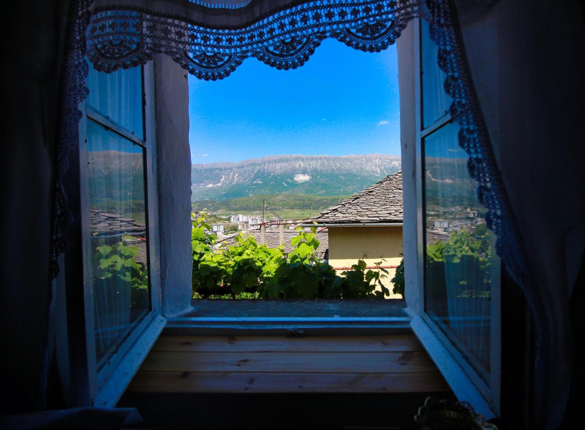 Guest House Denis Gjirokastër 外观 照片
